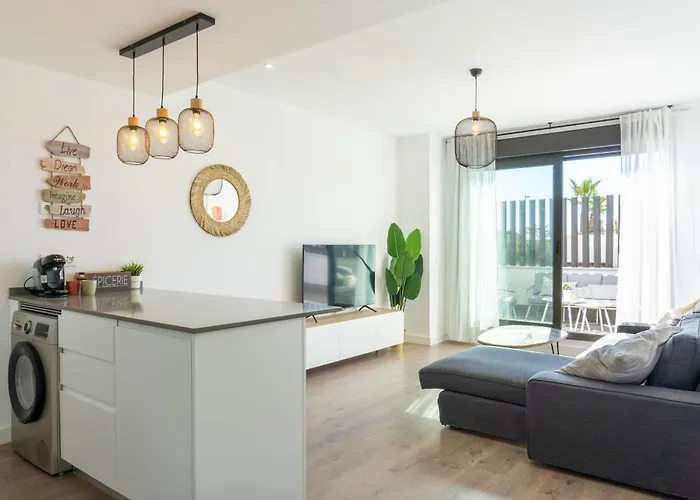 Serene Terrace Apartament